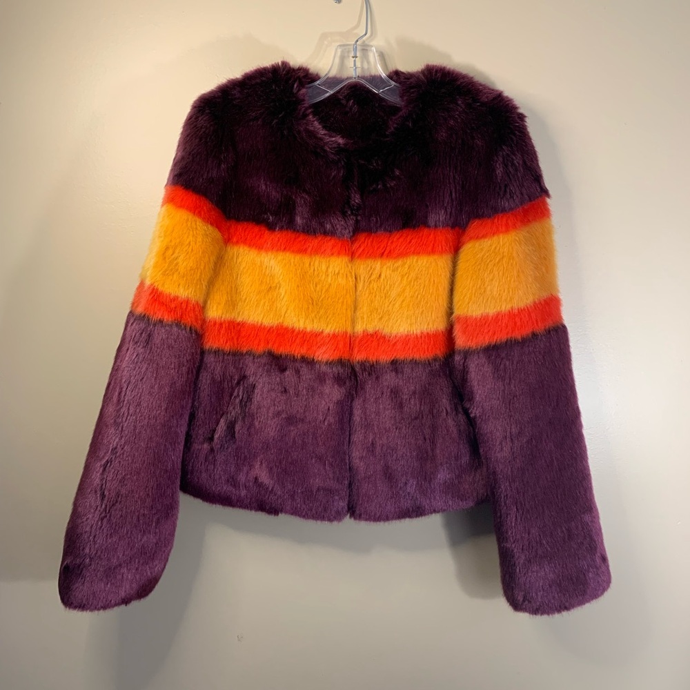 Faux fur colorblock stripe short jacket/coat